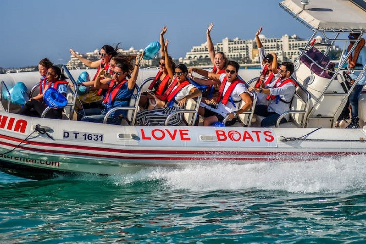 90-minutowy rejs łodzią motorową premium po Dubaju