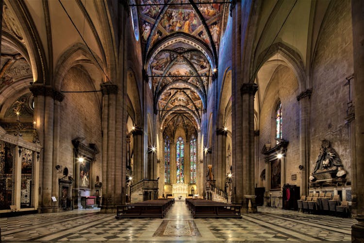 Tour of Arezzo Cathedral complex with audio-guide