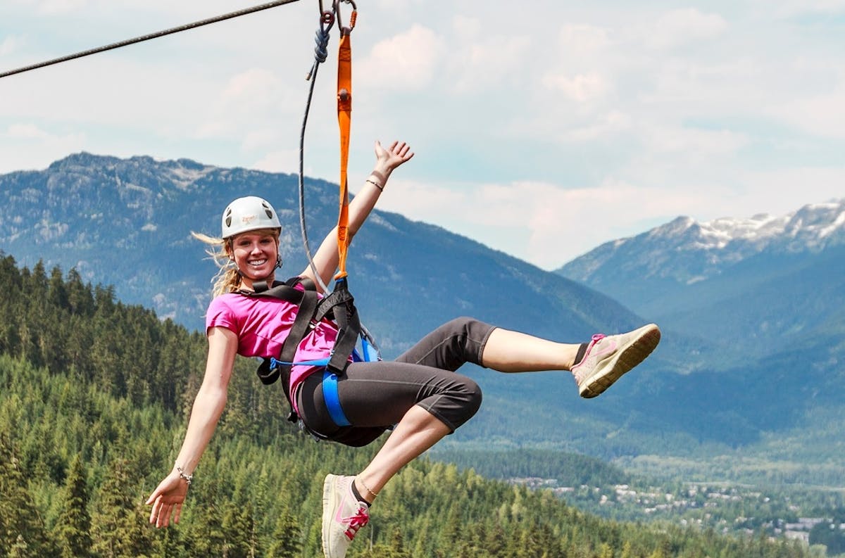 Tour con zip dell'aquila a Whistler