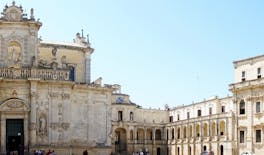 Lecce private walking tour with food tasting