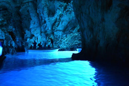 Blue Cave and 6 Islands boat tour from Split