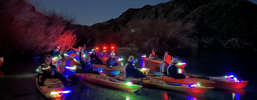 Tour guidato in kayak al chiaro di luna da Las Vegas Strip o Willow Beach