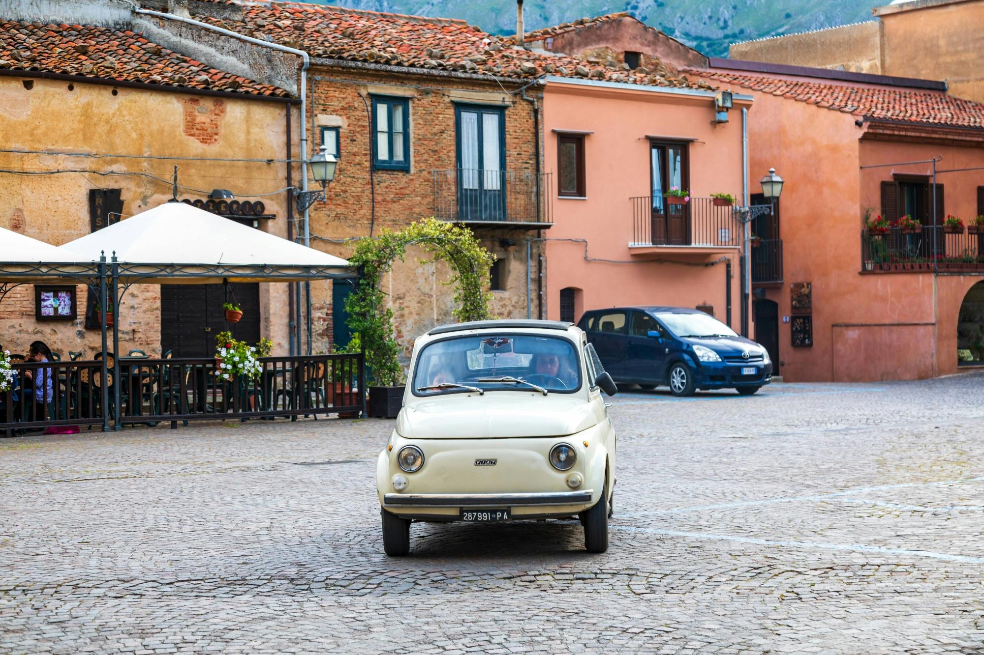 Weinverkostung und Castelbuono-Tour ab Cefalù