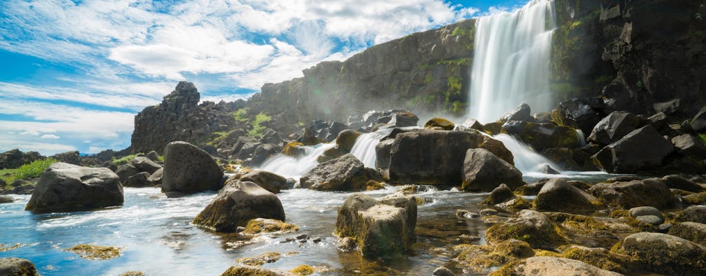 Tour del Círculo Dorado y traslado a la Laguna Azul