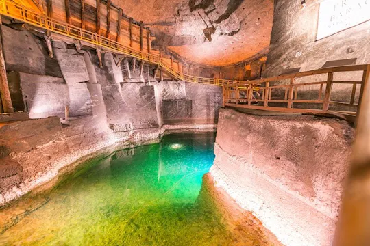 Visita guiada à mina de sal de Wieliczka saindo de Cracóvia