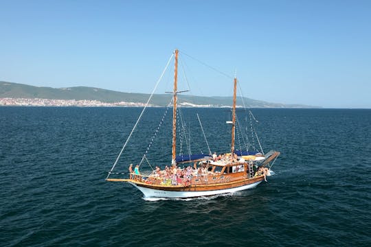 Croisière paresseuse l'après-midi au départ de Sunny Beach