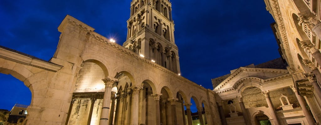 Recorrido nocturno a pie por la ciudad vieja de Split y el Palacio de Diocleciano