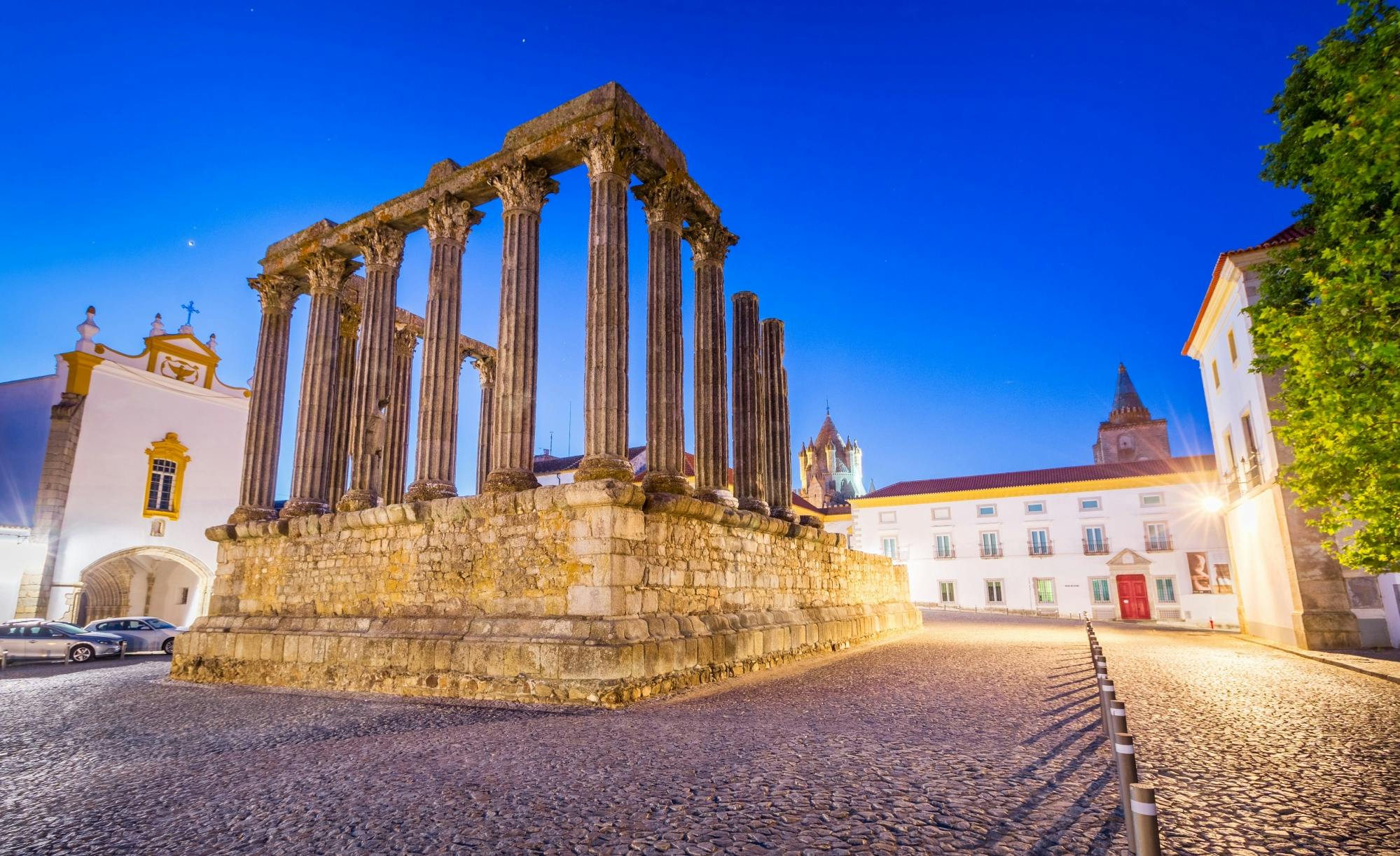 Private Kirchen- und Tempeltour von Evora ab Lissabon