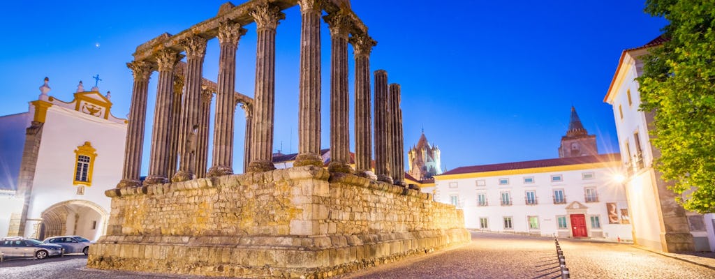 Excursión privada a las iglesias y templos de Évora desde Lisboa