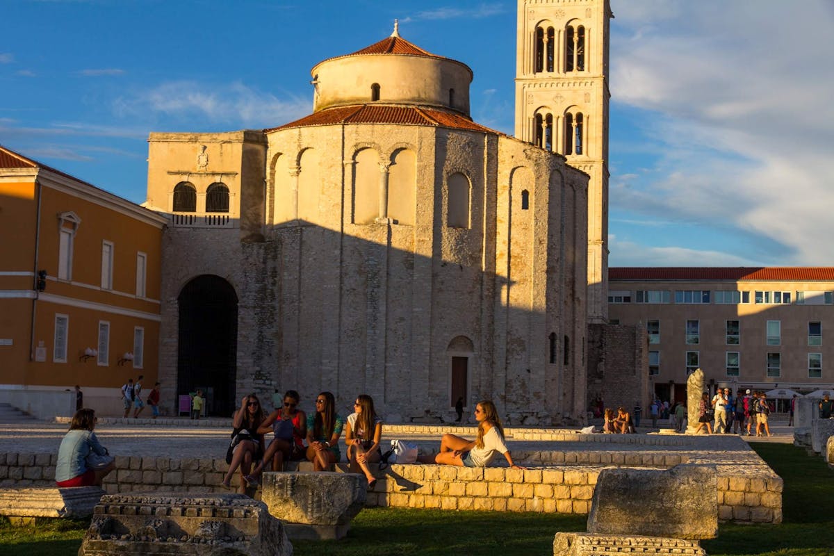 Avond privéwandeling door de oude binnenstad van Zadar