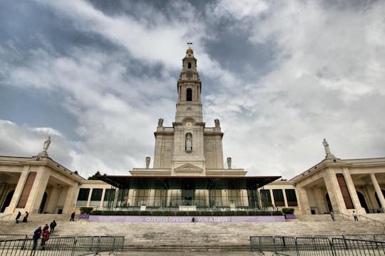 Explora Fátima con guía interactiva, mapa y más