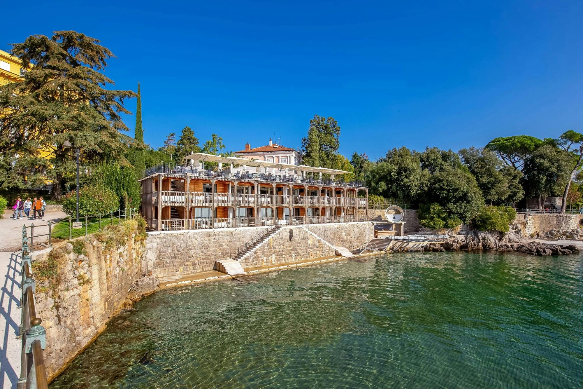 Kvarner Bay Tour with Opatija, Lovran and Local Specialties