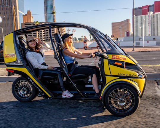 Tour Viva Las Vegas Strip di 1 ora in un Talking GoCar