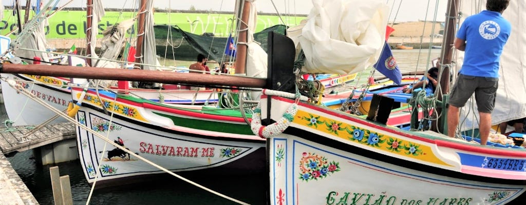 Privécruise op de Taag op een traditionele boot