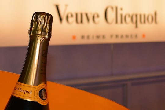 Full-day wine excursion with Champagne tasting at Veuve Clicquot from Reims