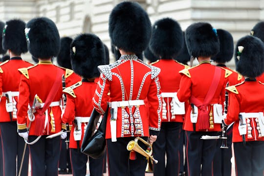 Tour a piedi della famiglia reale britannica con cambio della guardia