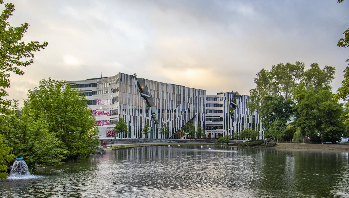 Instagram-Tour durch Düsseldorf mit einem privaten lokalen Guide