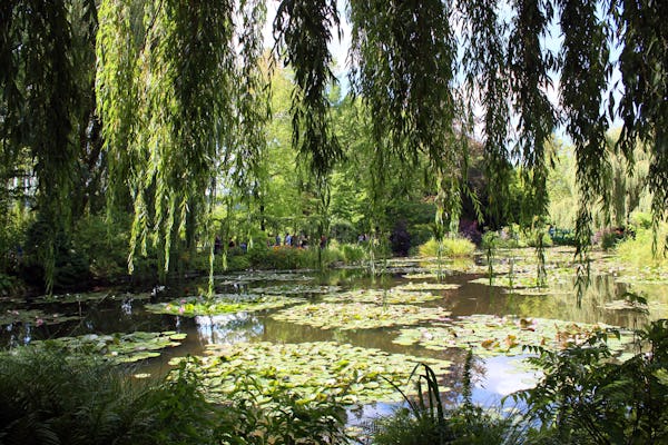 Gita di mezza giornata a Giverny con la casa e i giardini di Monet da Parigi