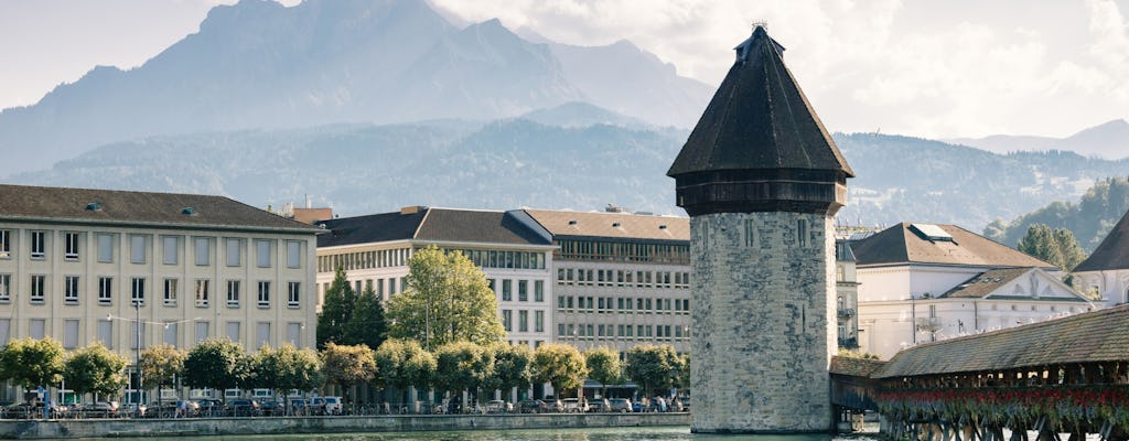 Art and culture walking tour of Lucerne with a local