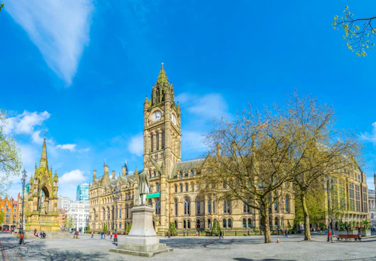 Manchester self-guided walking tour of the city center