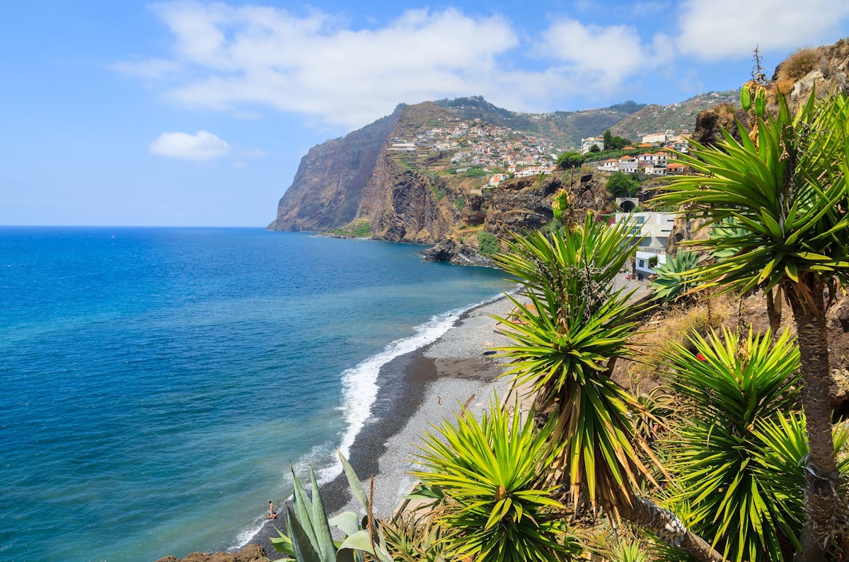 Funchal, Câmara de Lobos en Cabo Girão hop-on hop-off 3-in-1 bus