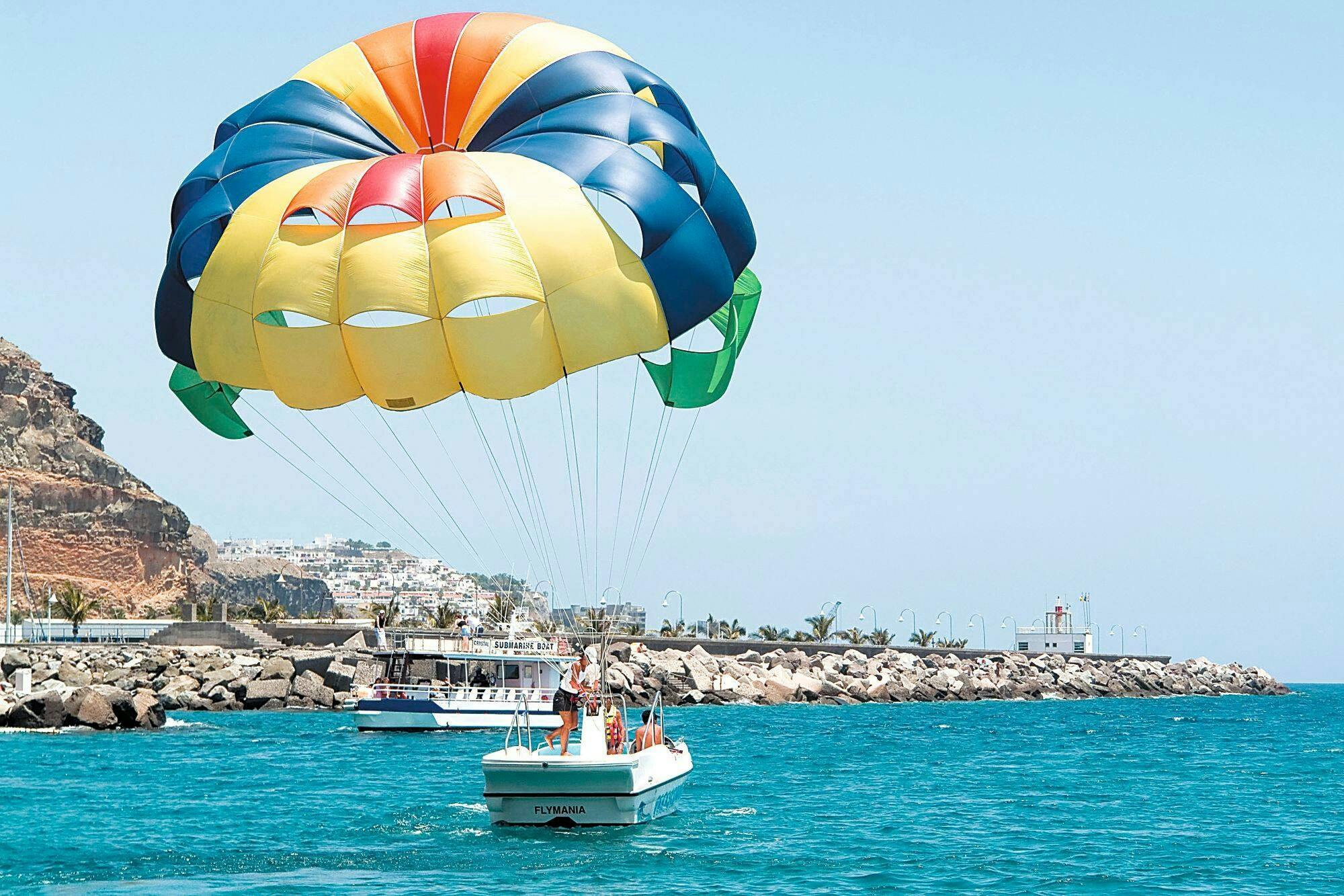 Exclusive Parasail and Stand-up Paddleboard Combo