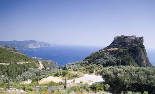 Visita privata di mezza giornata ad Angelokastro, Lakones e Palaiokastritsa