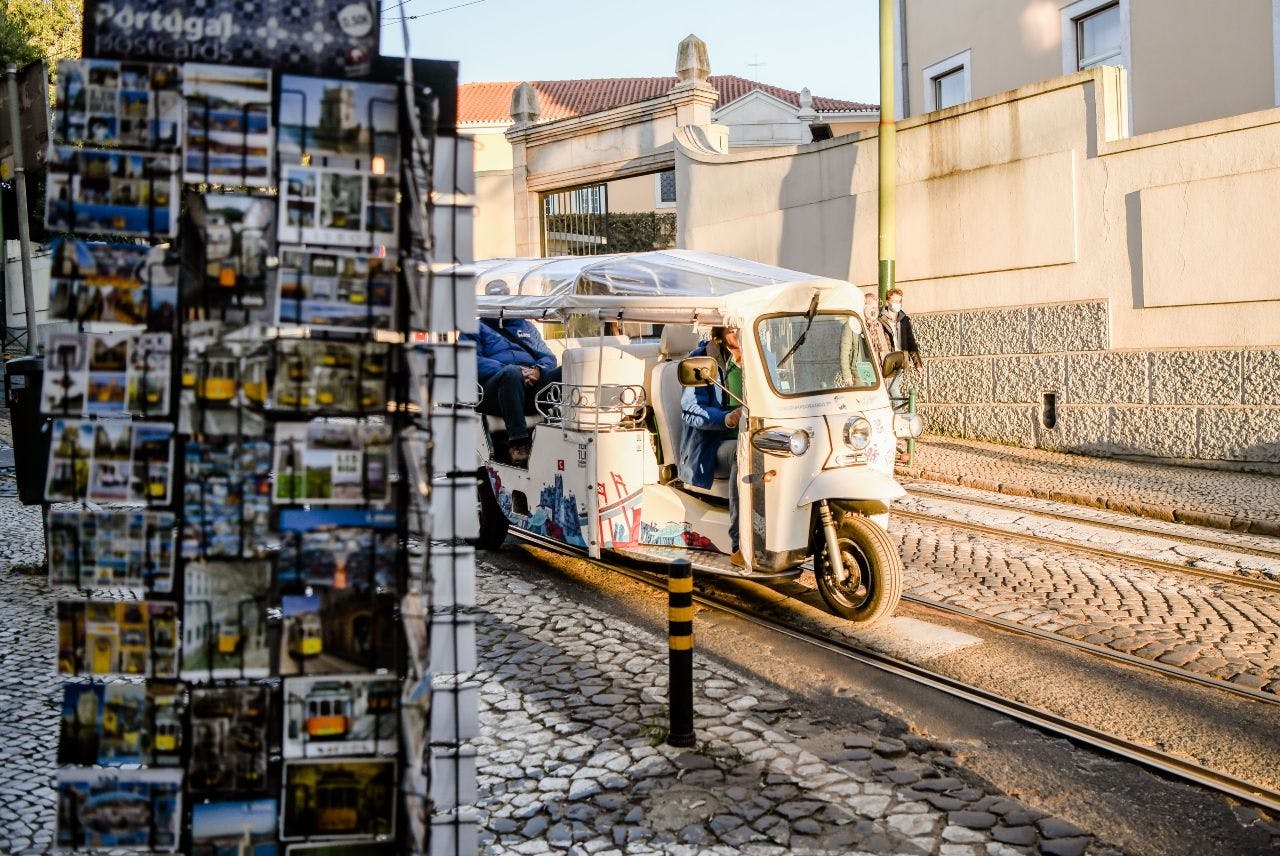 Tour de 3 horas en Tuk Tuk por lo mejor de Lisboa