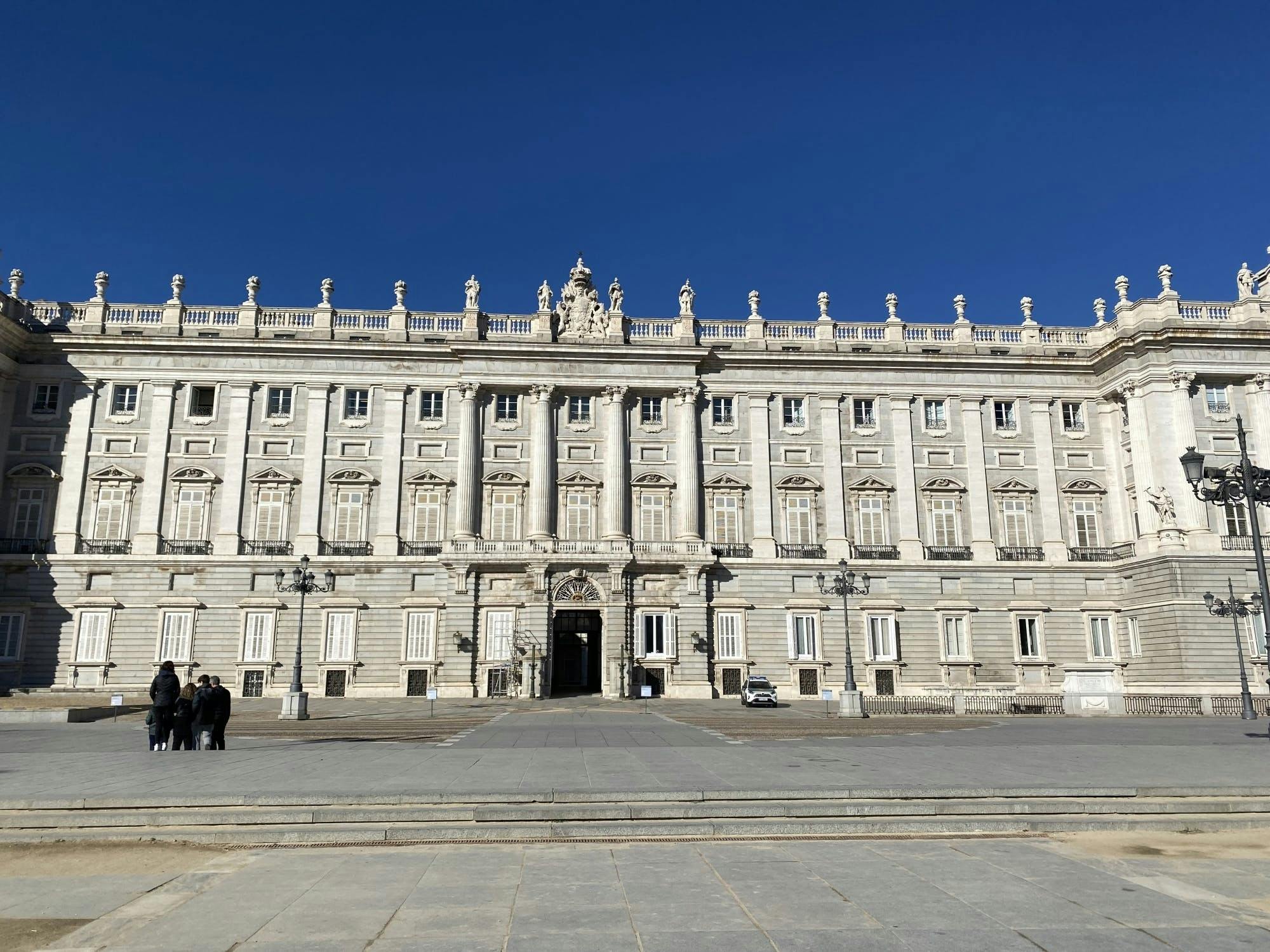 Rondleiding door het koninklijk paleis en de koninklijke wapenkamer van Madrid met kaartjes