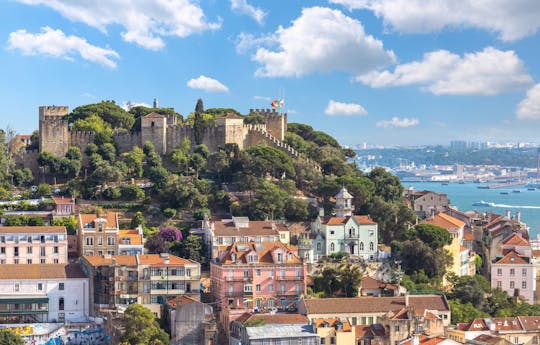 48-stündige Hop-on-Hop-off-Bootstour durch Lissabon und Bustour durch Castelo