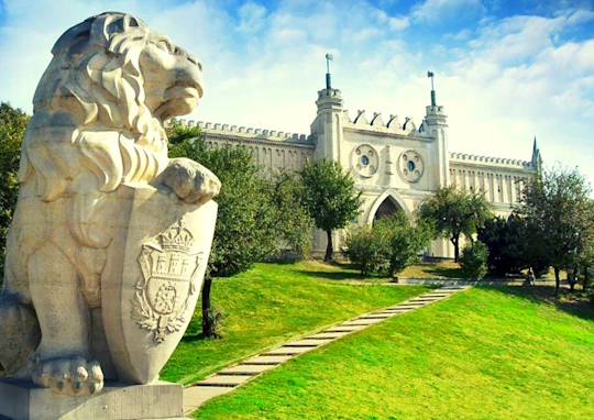 Lublin and Majdanek guided tour with lunch from Warsaw