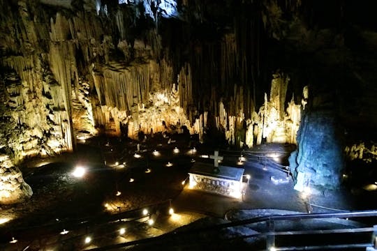 Excursión a las cuevas de Margarites y Melidoni