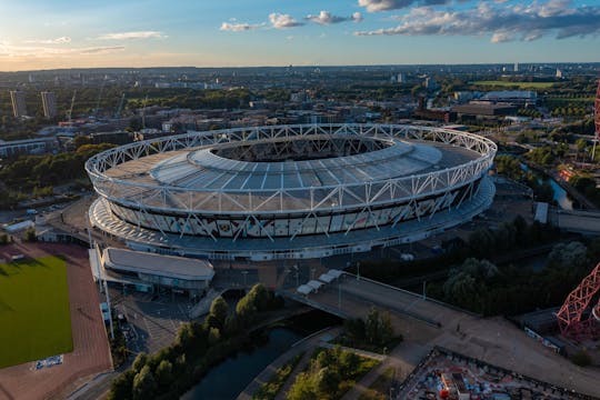 Zwiedzanie stadionu londyńskiego z przewodnikiem i bilet wstępu