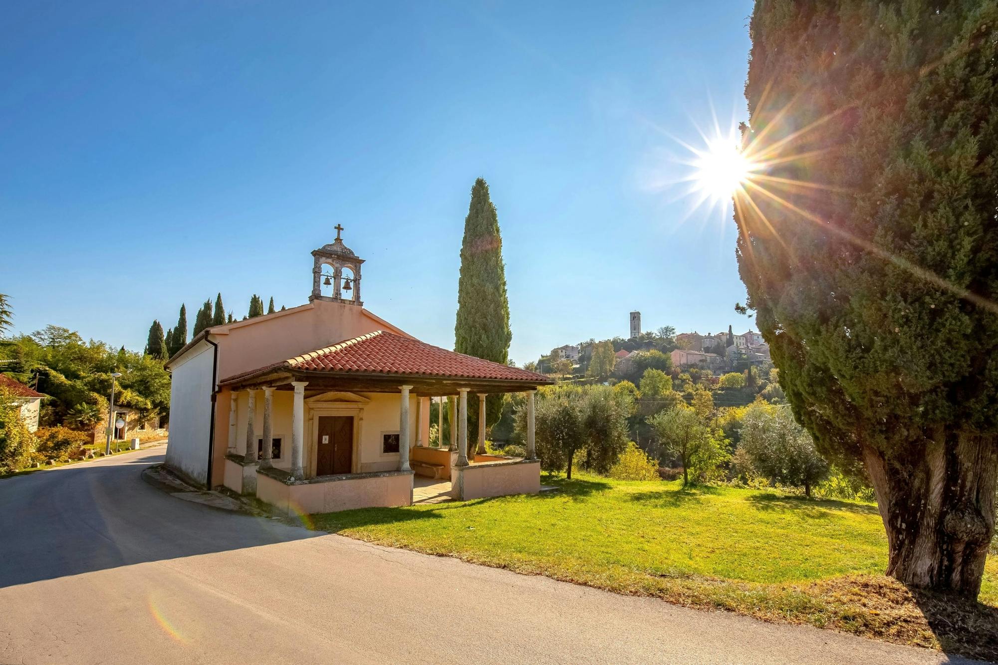 Istrian Hilltop Villages Tour with Local Speciality Tasting