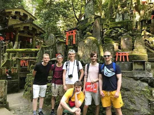 Fushimi Inari versteckte Wandertour