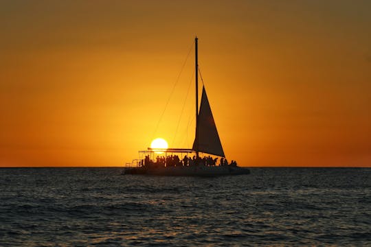Croisière en catamaran au coucher du soleil