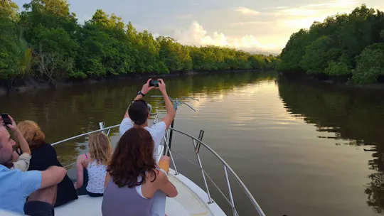Croisière guidée sur la faune de Santubong