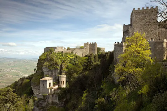 Excursión de día completo a Erice y Marsala desde Palermo con almuerzo