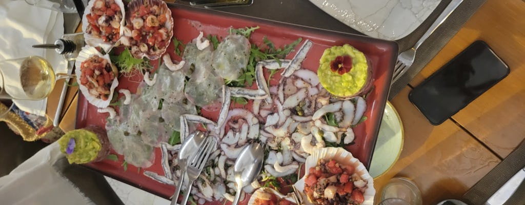 Excursión privada en barco gastronómico exclusivo por las islas Elaphiti
