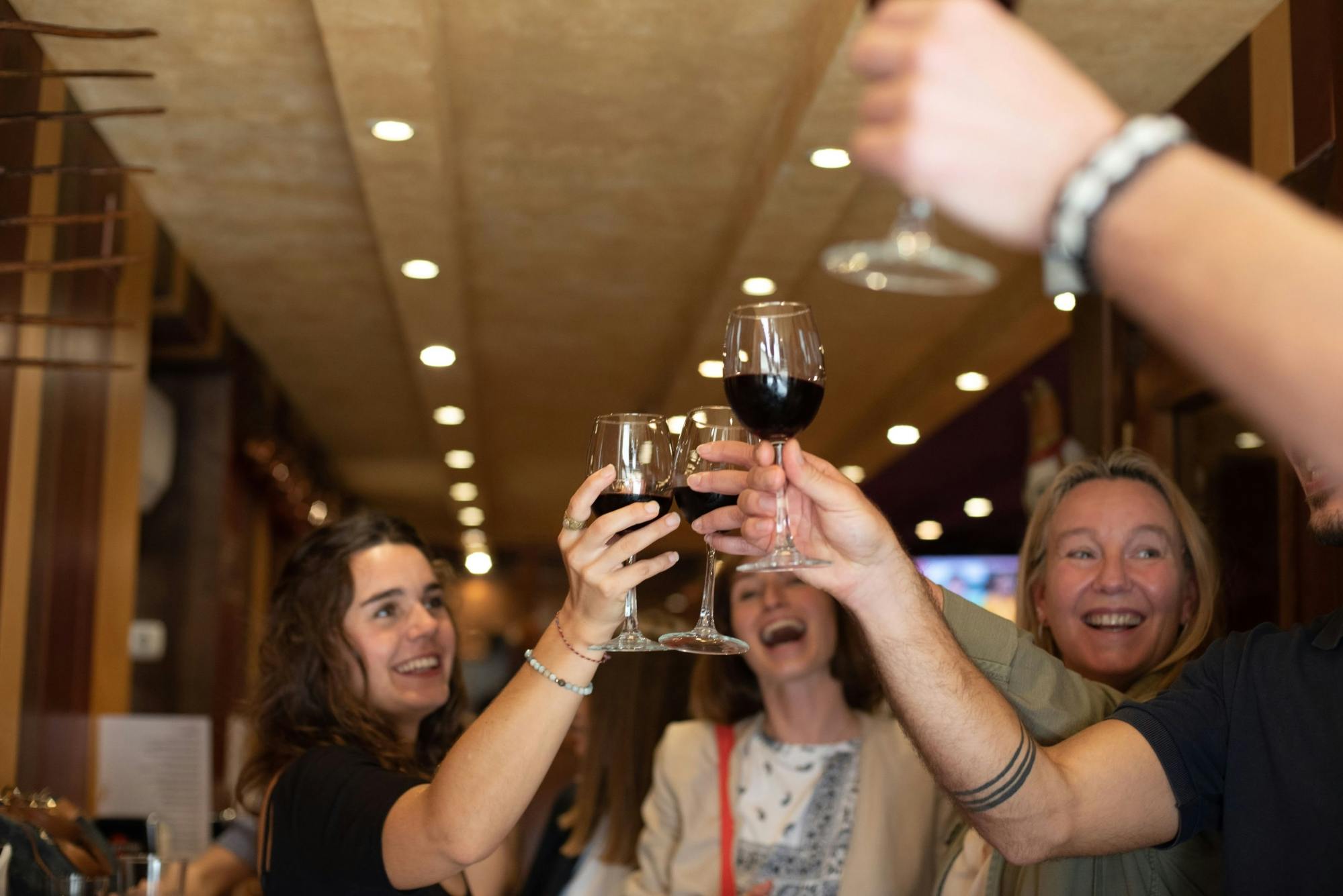 Guided tour to discover San Sebastián's pintxos and wines
