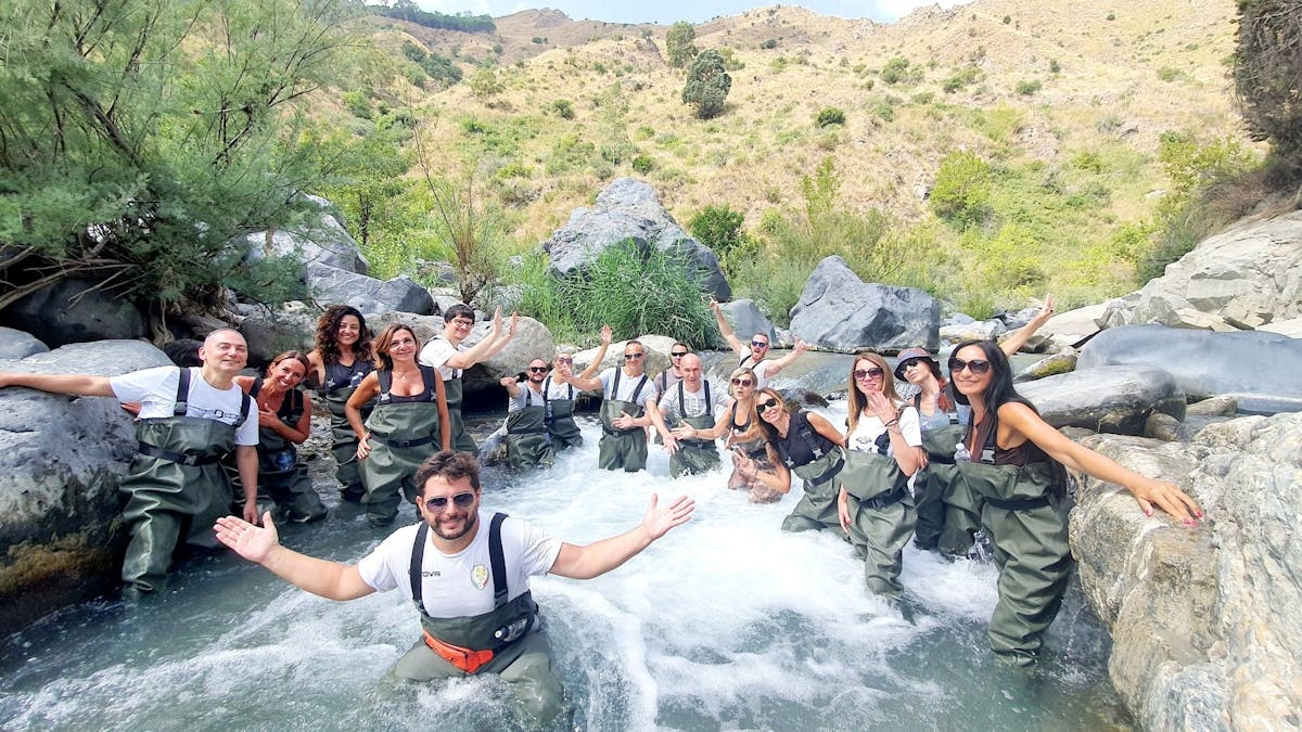 Begeleide riviertrekking in de Alcantara-kloof