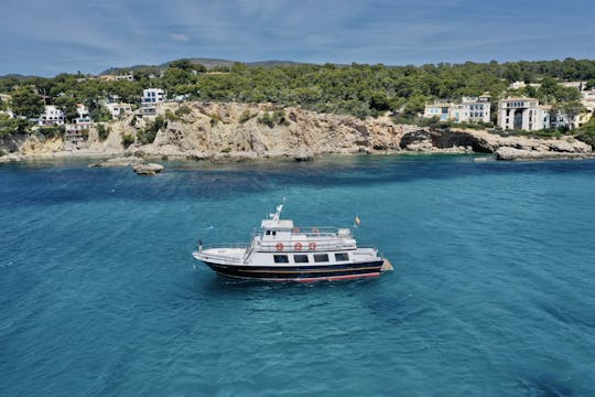 Boat tour in the Bay of Palma from Can Pastilla