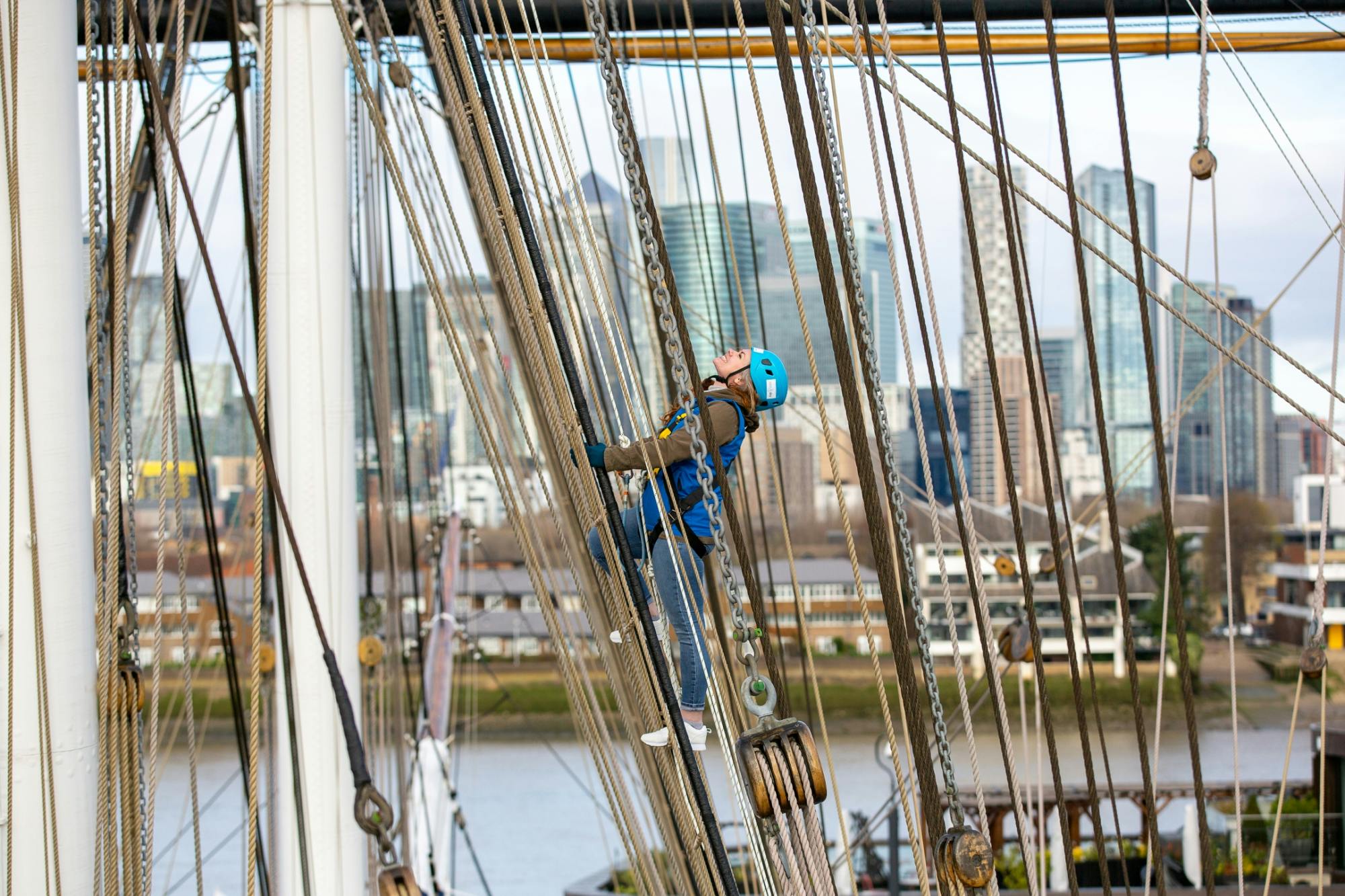 Experiência de escalada em plataforma Cutty Sark