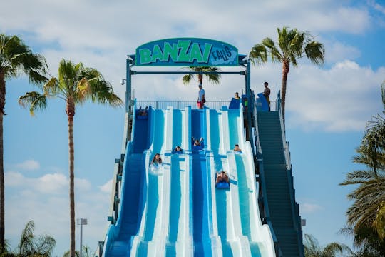 Knott’s Soak City water park admission tickets