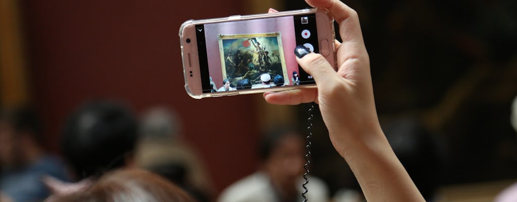 Semi-private Louvre tour with Mona Lisa and Royal Palace