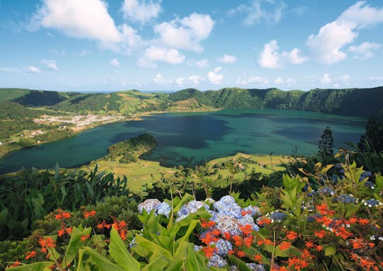 Tour de día completo a Sete Cidades y Lagoa do Fogo