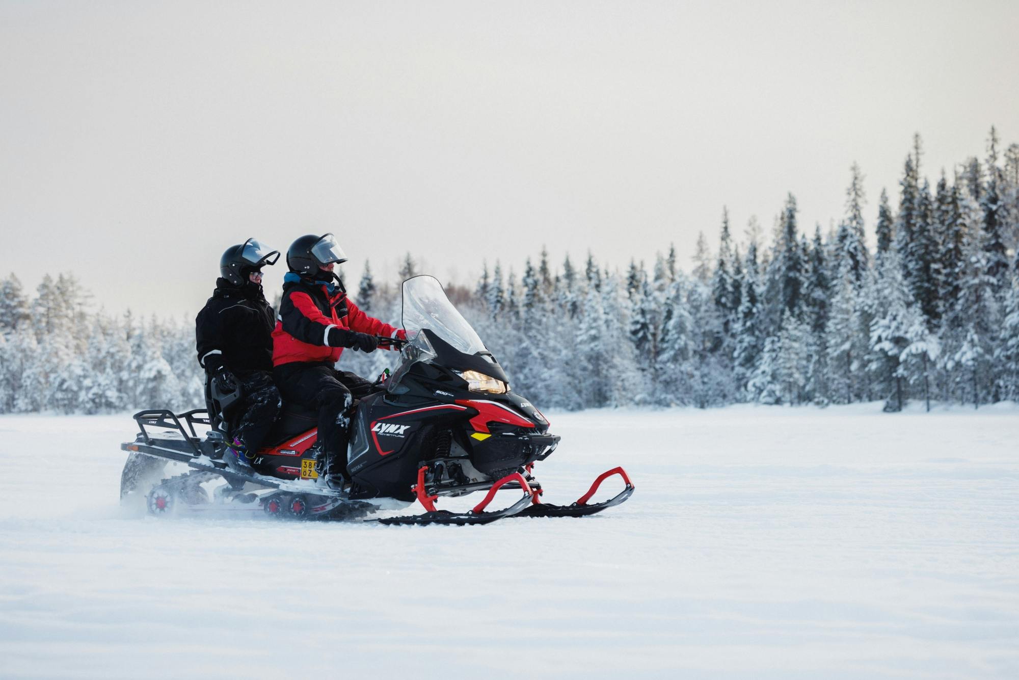Safari de moto de neve de 70 km em Rovaniemi