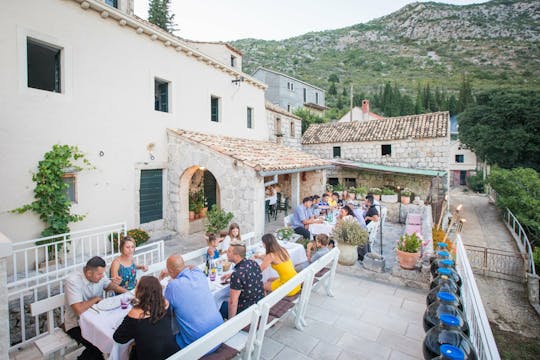 Visite des villages d'Orašac et de Ljubač avec dégustation de spécialités locales
