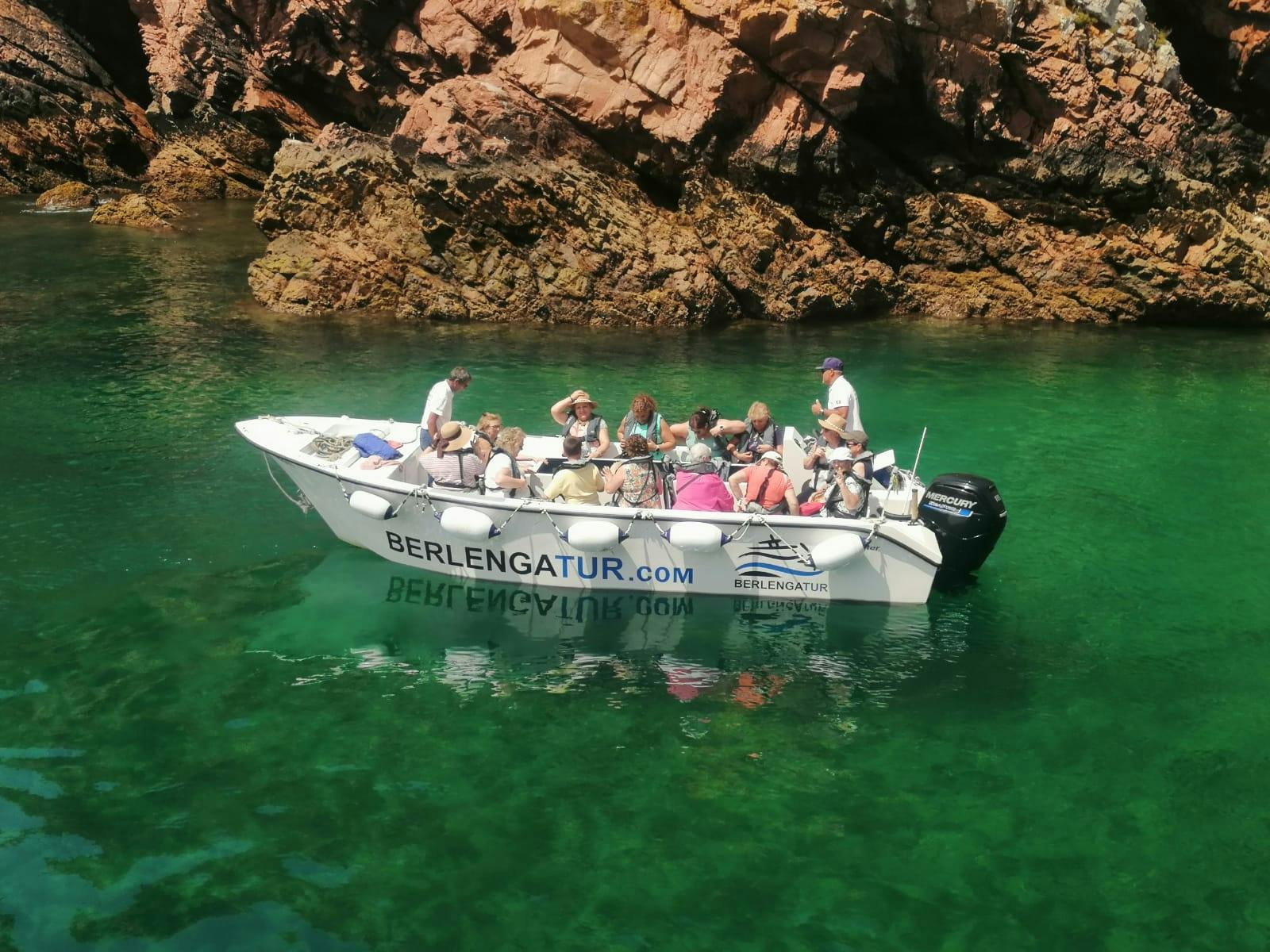 Ausflug zur Insel Berlenga und Höhlentour im Glasbodenboot