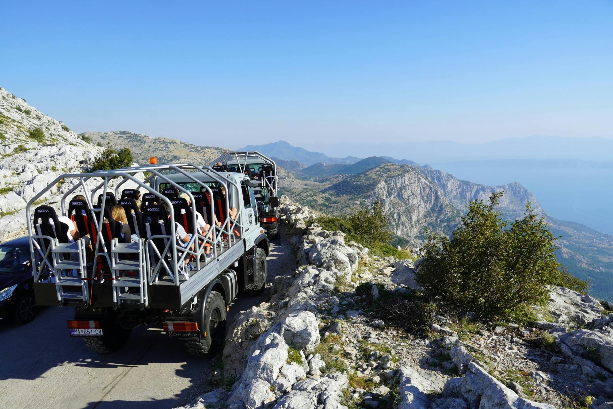 Excursion à la passerelle Skywalk Biokovo et visite du Mont Sinjal en camion Unimog